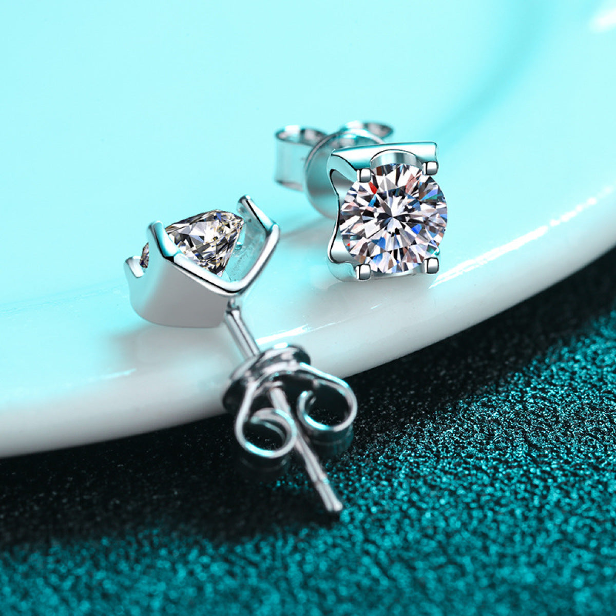 925 Sterling Silver Ox-Head Shaped Moissanite Stud Earrings