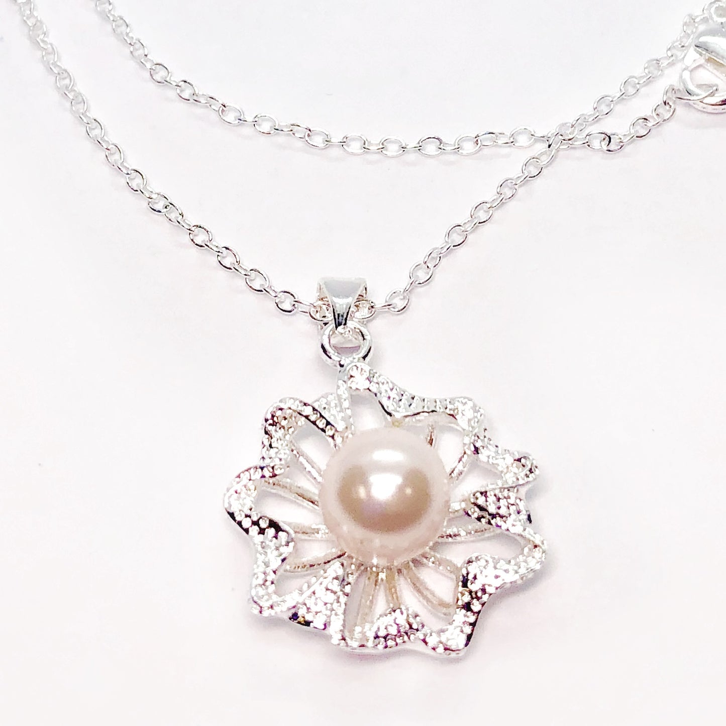 feshionn-iobi-dahlia-sterling-silver-flower-pearl-bead-necklace