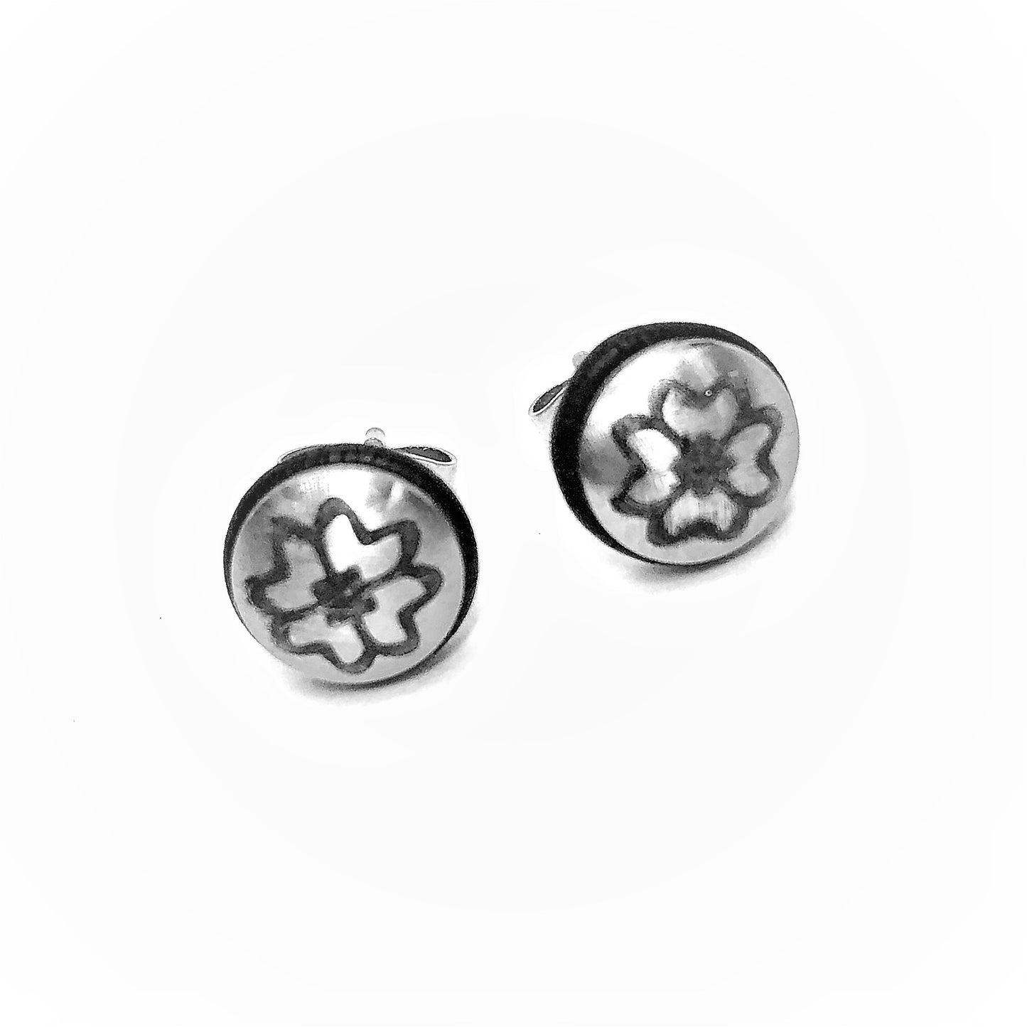 Silver Metal And Rubber Stainless Steel Studs
