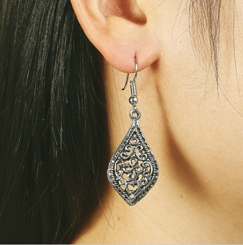 Palazzo Motif Drop Earrings